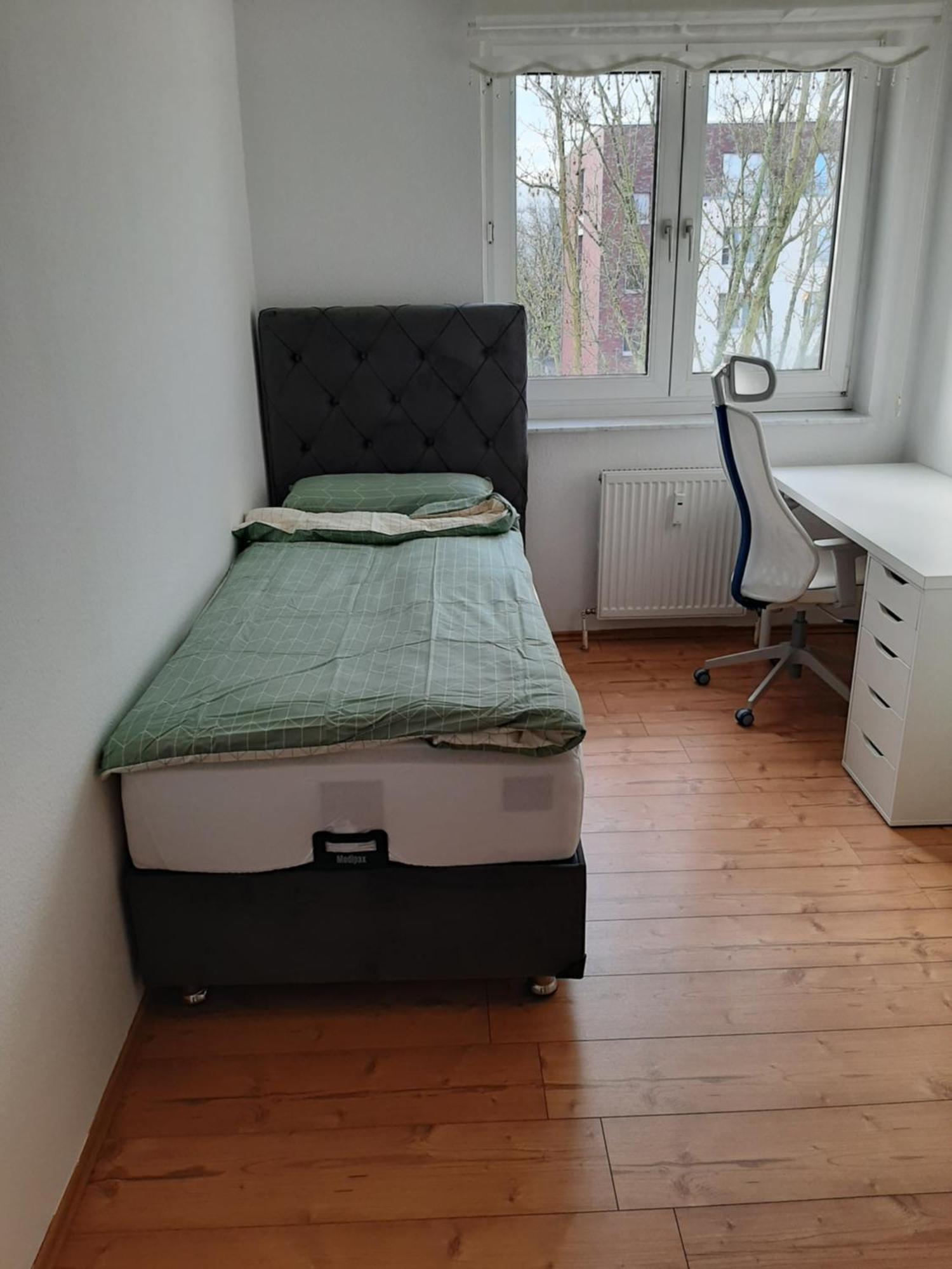 A Cozy Room With Brand New Furniture Frankfurt am Main Exterior foto